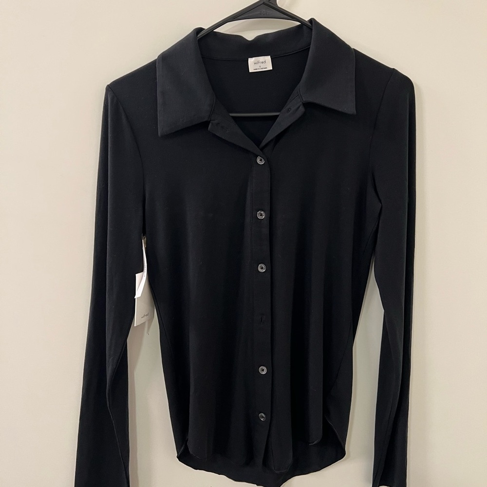 Aritzia Wilfred Black Button Down Shirt SUPER Soft Material